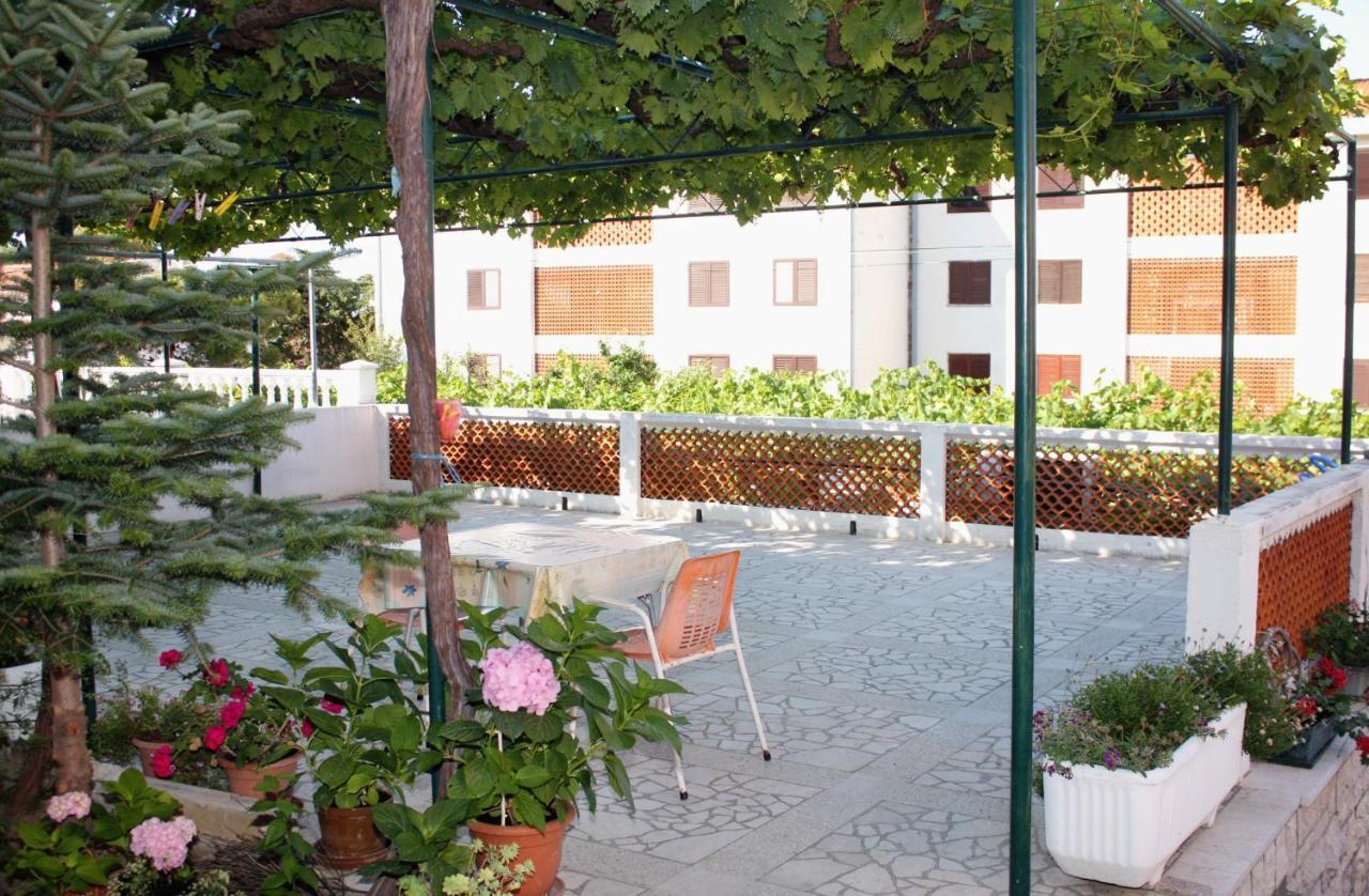 Apartments And Rooms With Parking Space Palit, Rab - 5061 Bagian luar foto