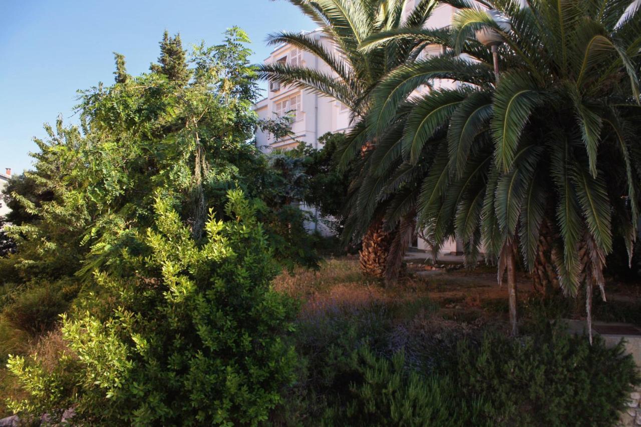 Apartments And Rooms With Parking Space Palit, Rab - 5061 Bagian luar foto