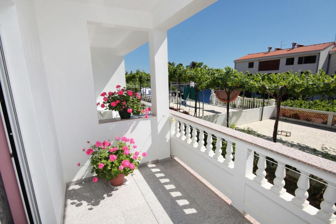 Apartments And Rooms With Parking Space Palit, Rab - 5061 Bagian luar foto